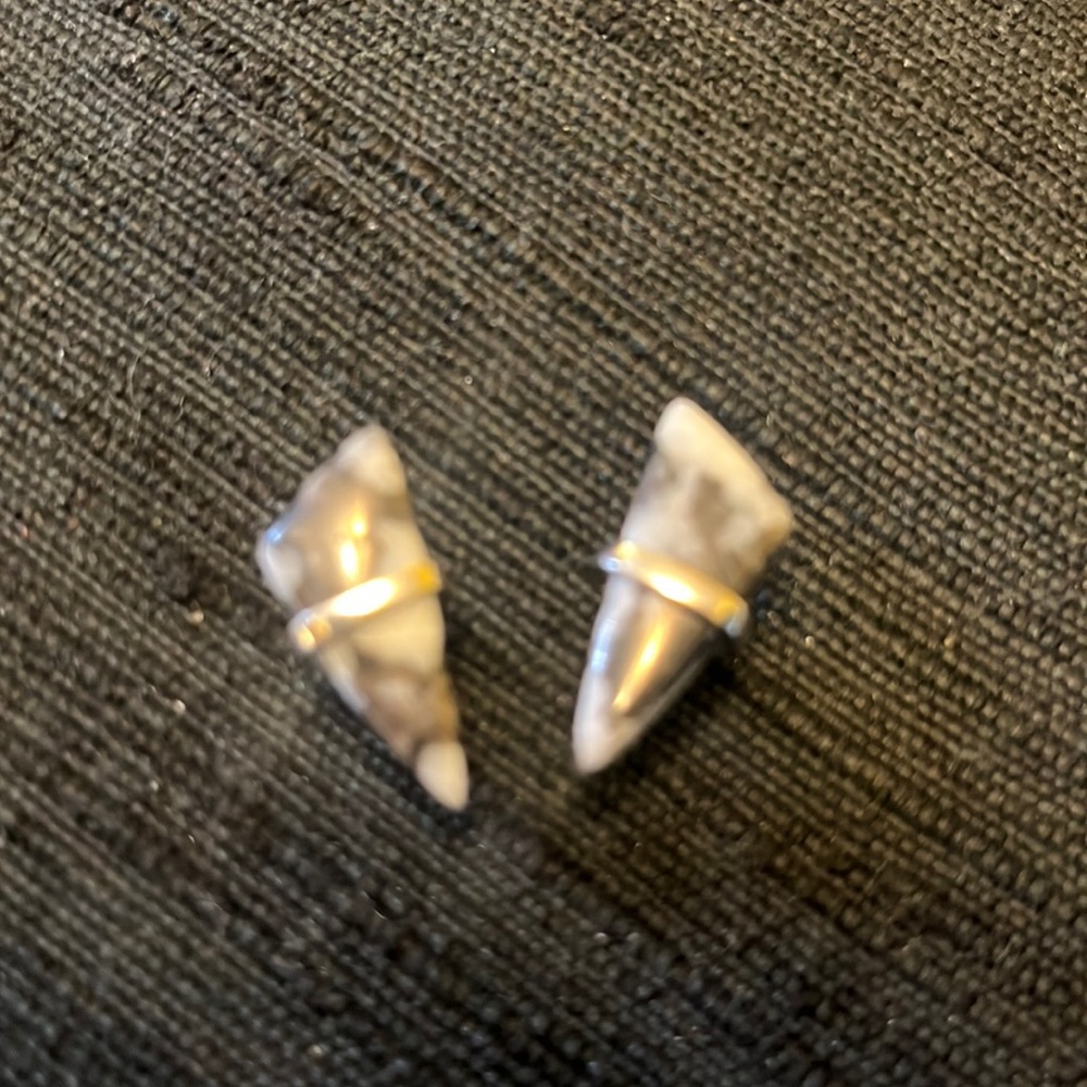 Generation Gems Triangle Shape Earrings/ White Bu… - image 1